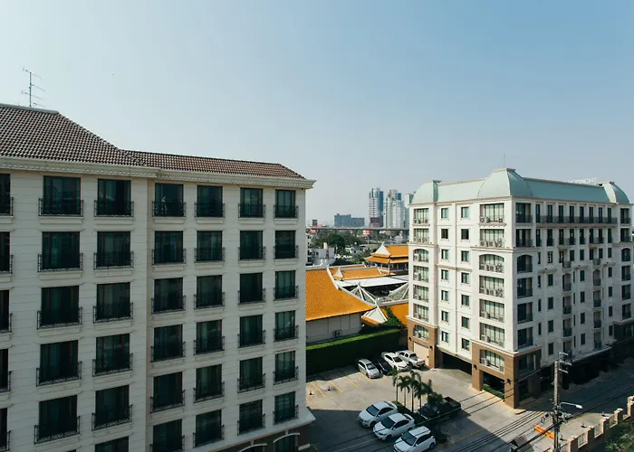 Thomson Hotel