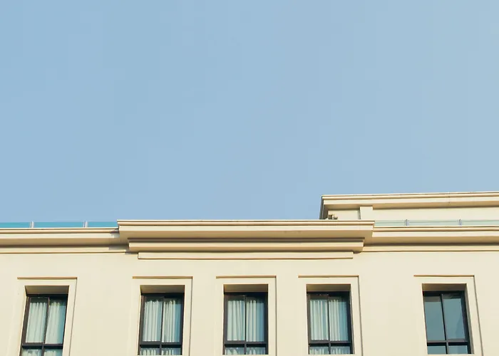 Thomson Hotel