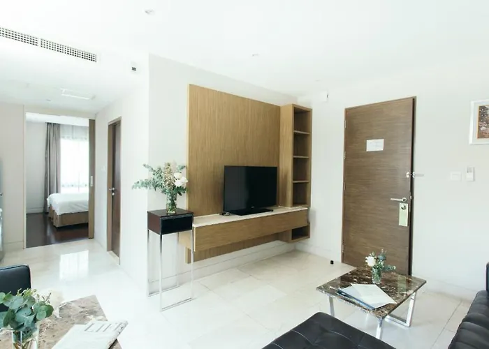 Thomson Hotel