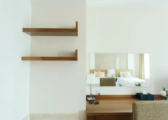 Thomson Hotel 3*